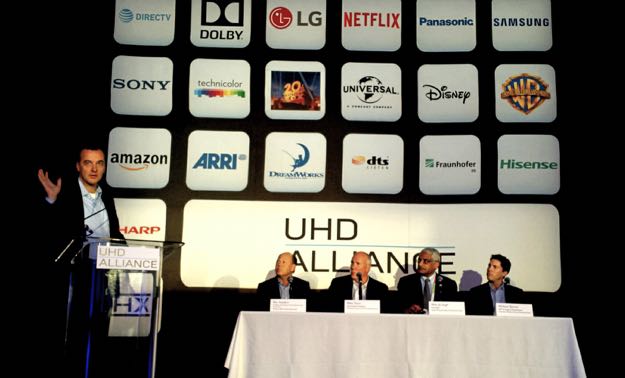 Hanno Basse & the panelists